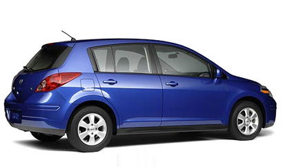 2009 nissan versa hatchback blue